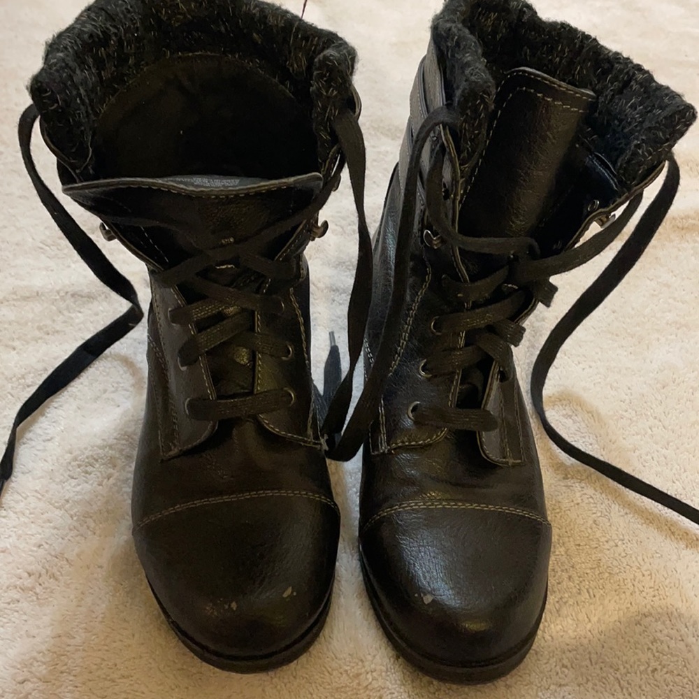 Women’s ankle booties, 7 1/2, black